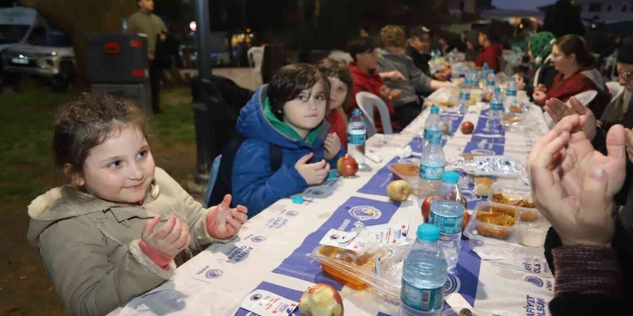 Kartallılar Ramazan’ı doy doya yaşıyor