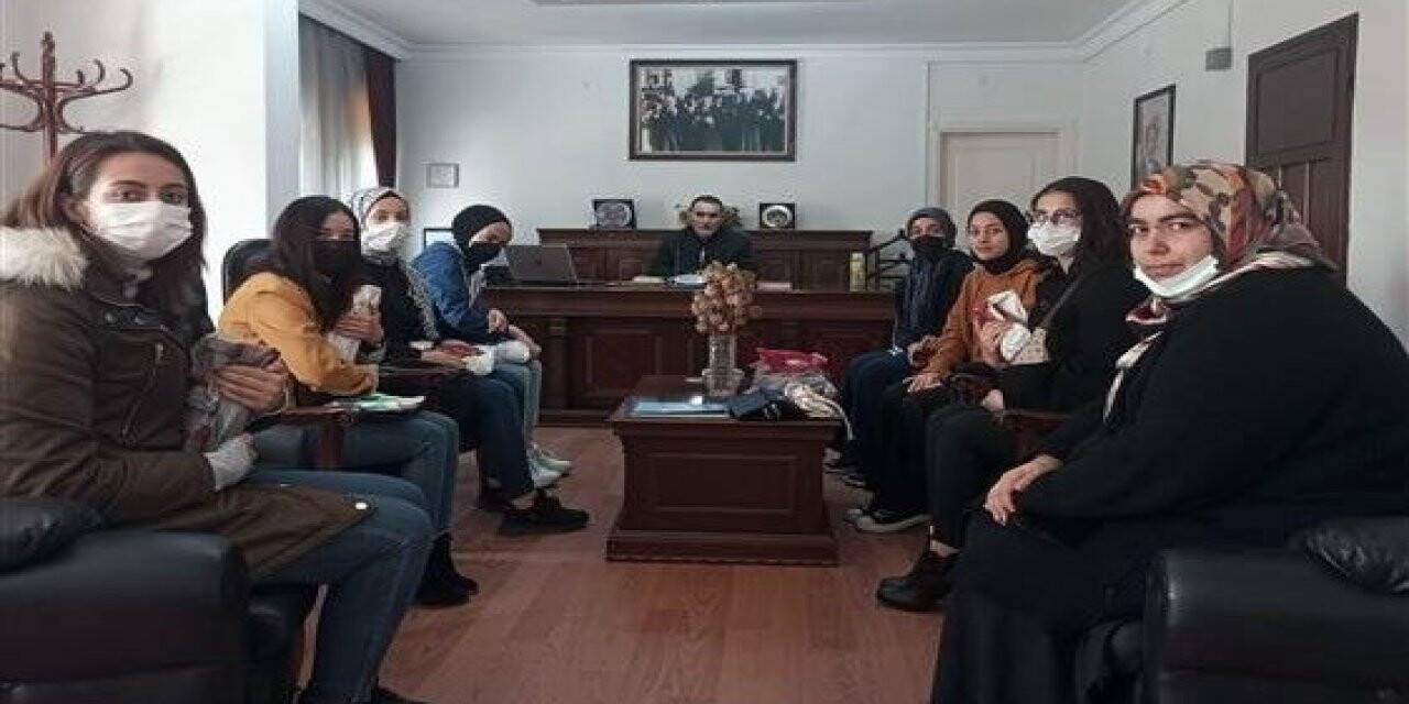 Söke İlçe Müftüsü Doğru, Kur’an-ı Kerim’i okumaya geçen öğrencileri ağırladı