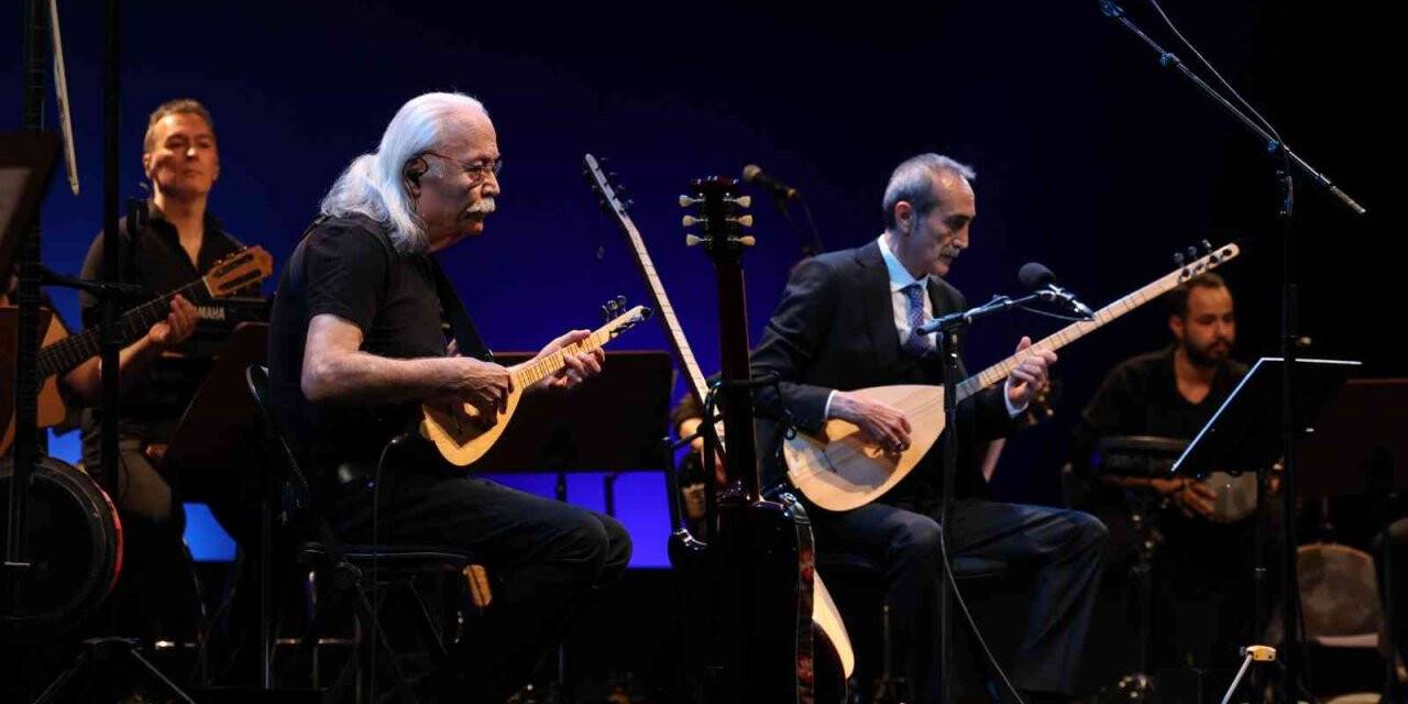 Cahit Berkay ve Cengiz Özkan’dan konser