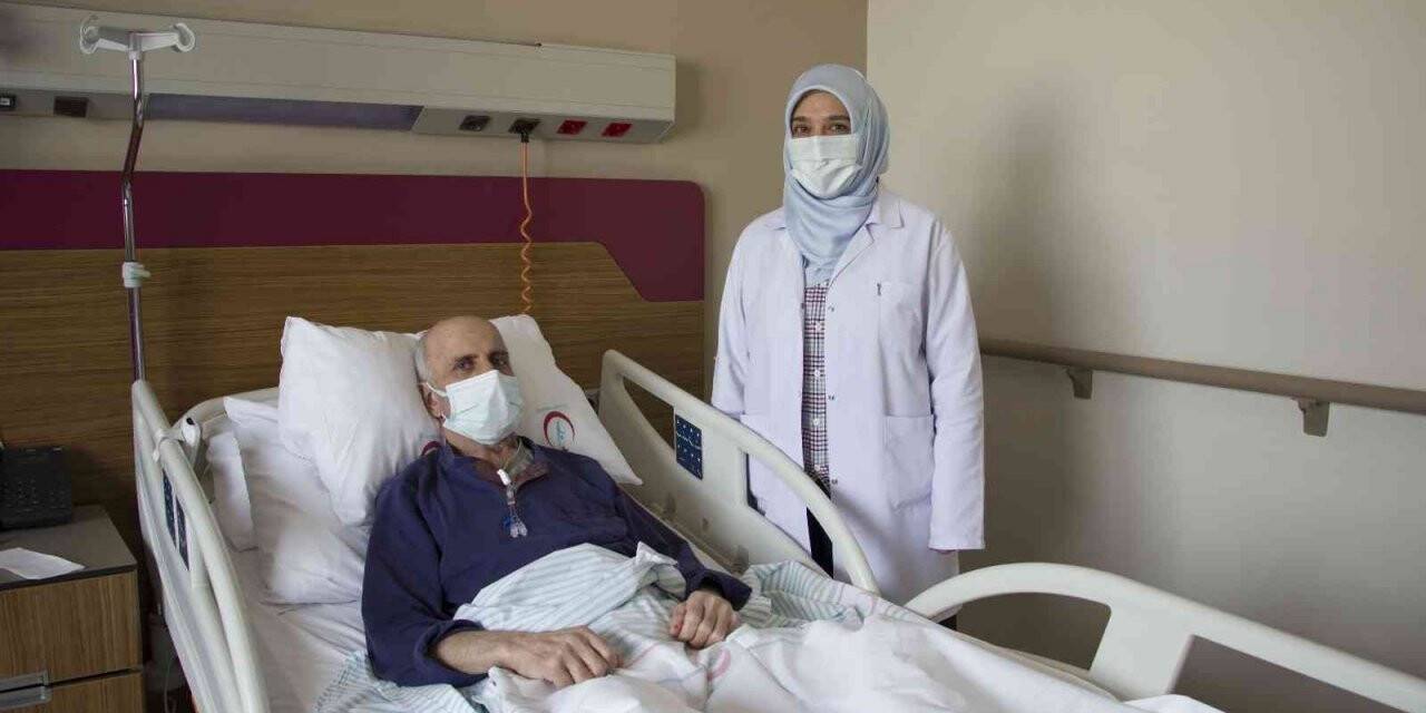 Tıbbi Onkoloji Uzmanı Doç. Dr. Asude Aksoy, “Hastalarımıza tıbbın gerektirdiği en güncel tedavileri multidisipliner tedavi yaklaşımıyla sunuyoruz”