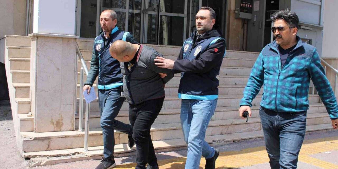 Kayseri’de sahte plaka imalathanesine operasyon