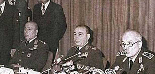 Kenan Evren'e Müebbet Hapis Cezası Verildi