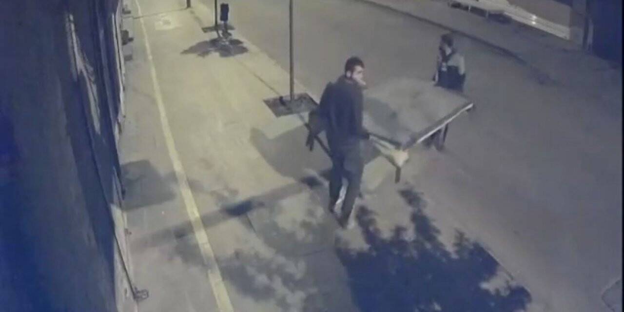 Batman’da hırsızlar bir iş yerine ait demir tezgahı çaldı