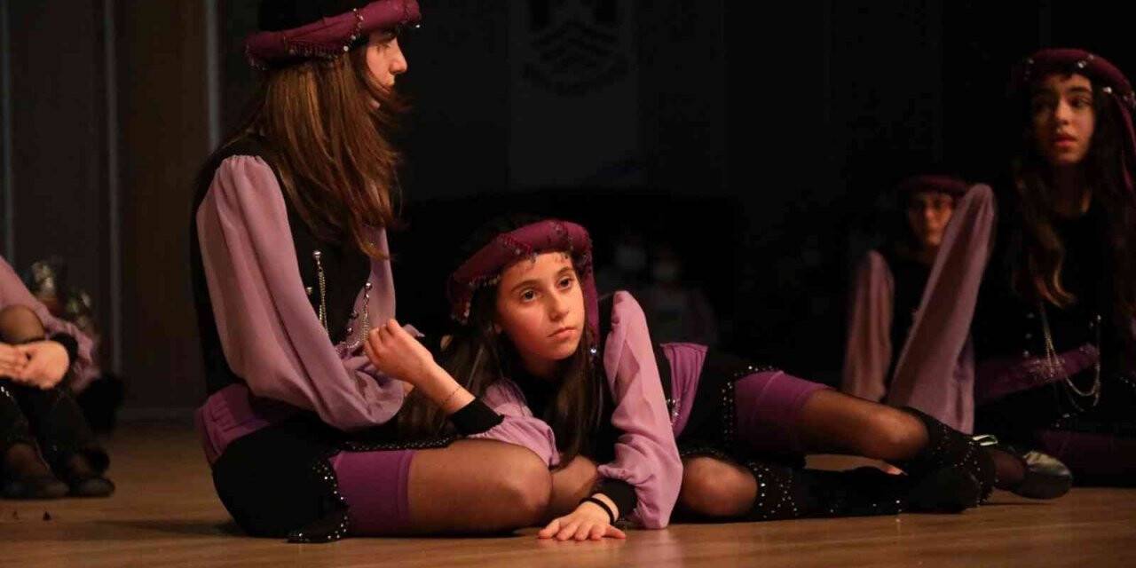 Miniklerin gösterisi büyük beğeni topladı