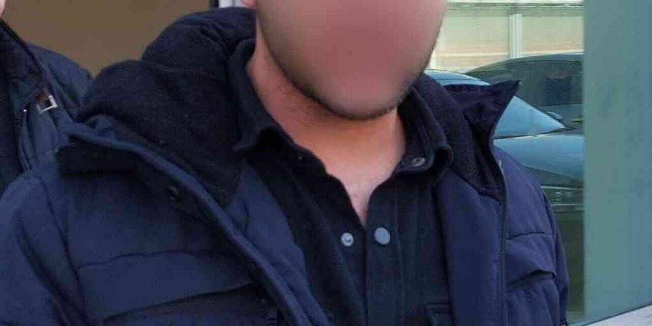 Akaryakıt istasyonunda silahla ateş açan şahıs yakalandı