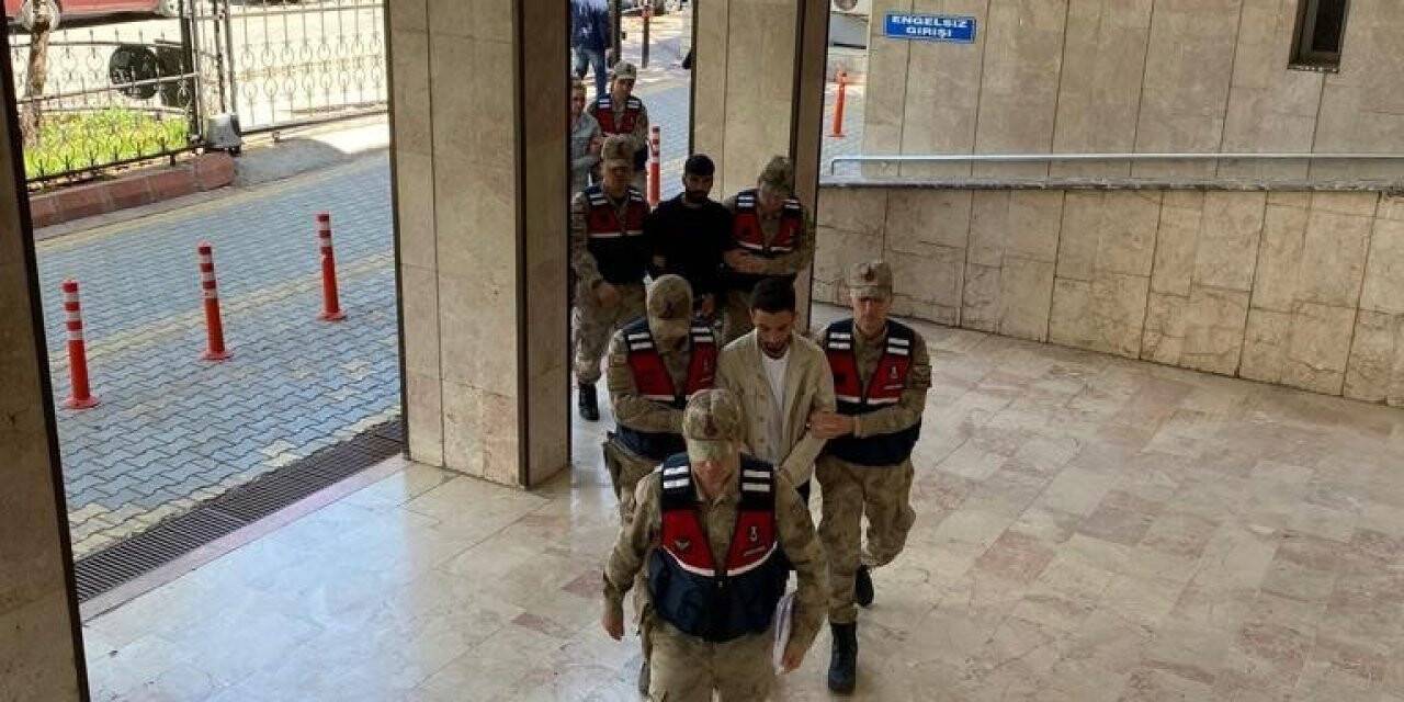 Malatya’da 2 ilçede 6 adrese eş zamanlı operasyon: 6 gözaltı