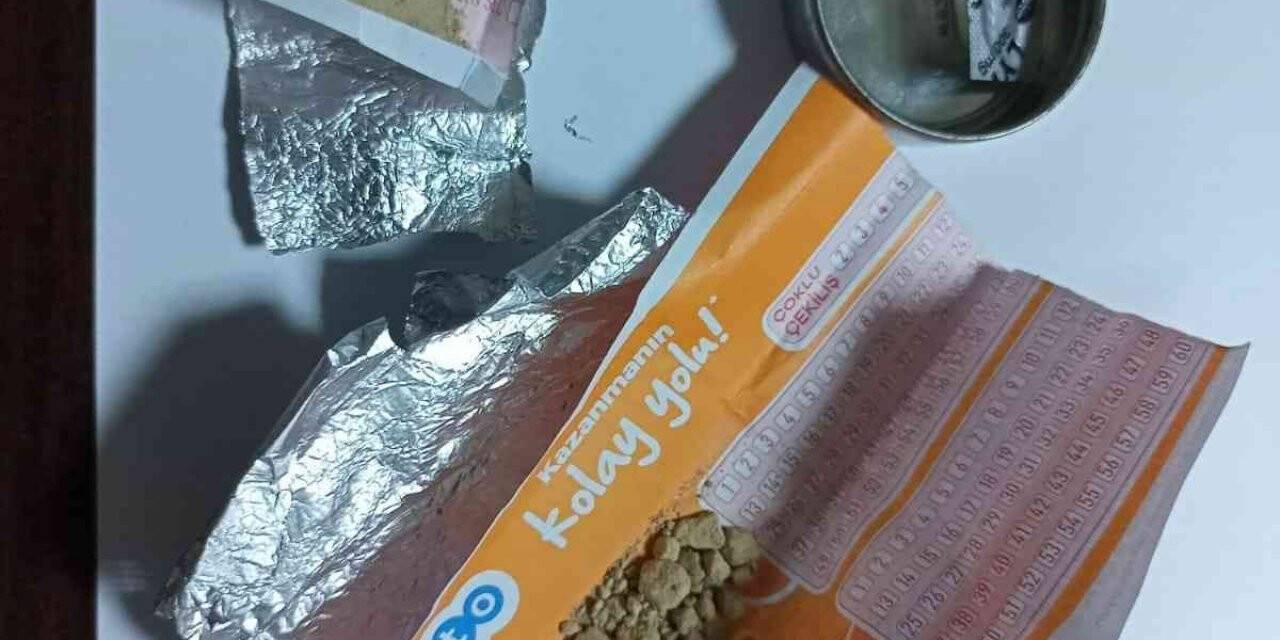 Şüpheli şahsın üzerinde uyuşturucu ele geçirildi