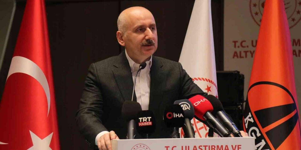 Bakan Karaismailoğlu: “2053 Türkiye’sinin, ulaşım ve haberleşme sistemlerini şimdiden planlıyoruz”