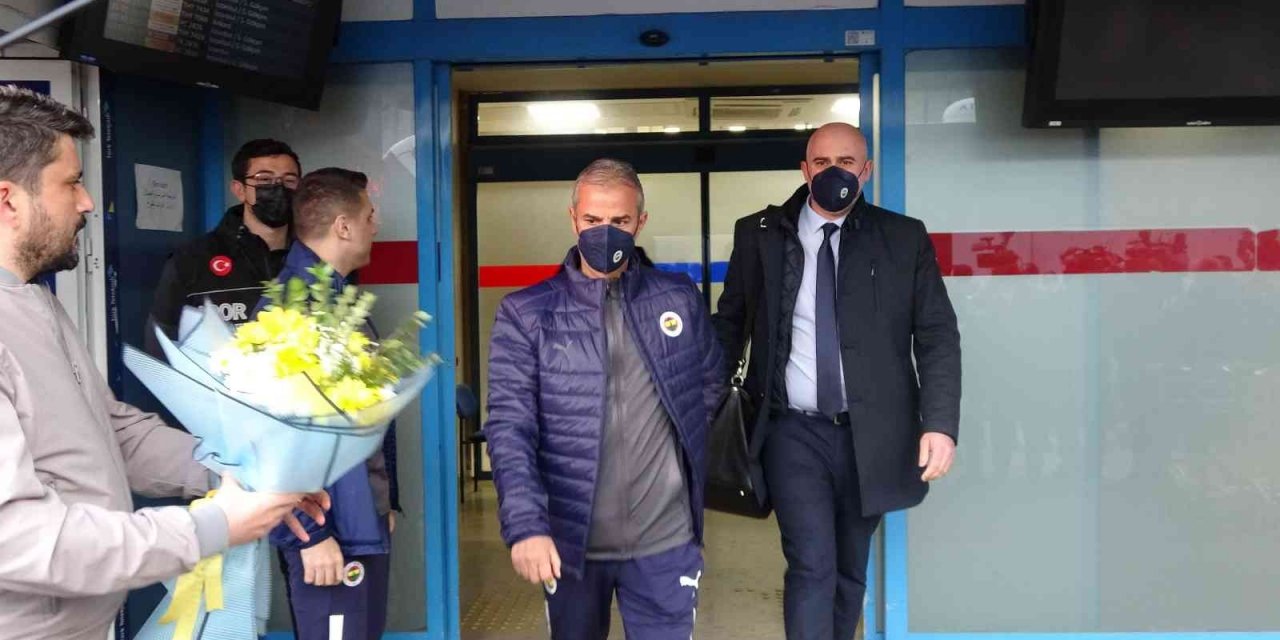 Fenerbahçe, Çaykur Rizespor maçı için Trabzon’da