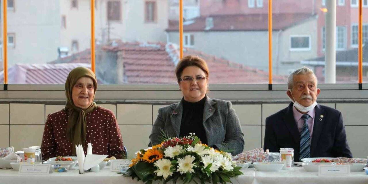 Bakan Derya Yanık: "İnsan doğasına uygun mekanlarda hizmet sunmayı önceliyoruz"