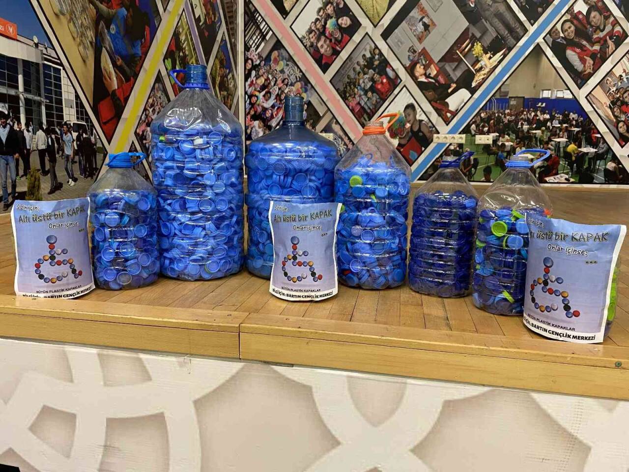 Mavi kapaklar engellilere umut olmaya devam ediyor