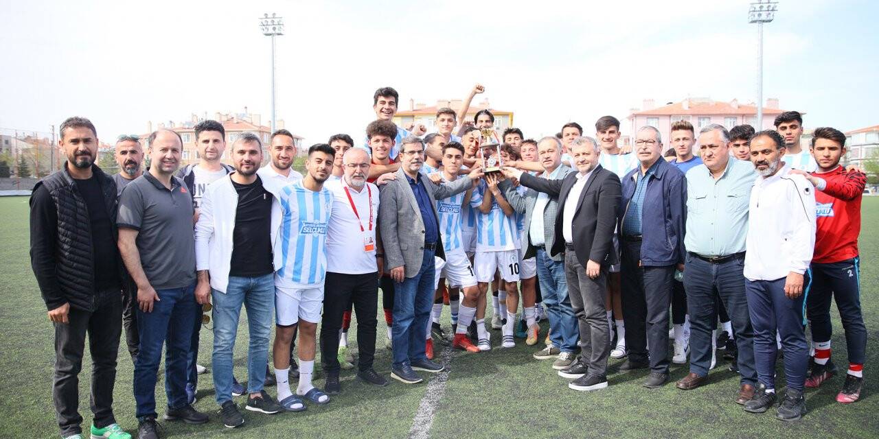 Selçuklu Belediyespor’da şampiyonluk sevinci