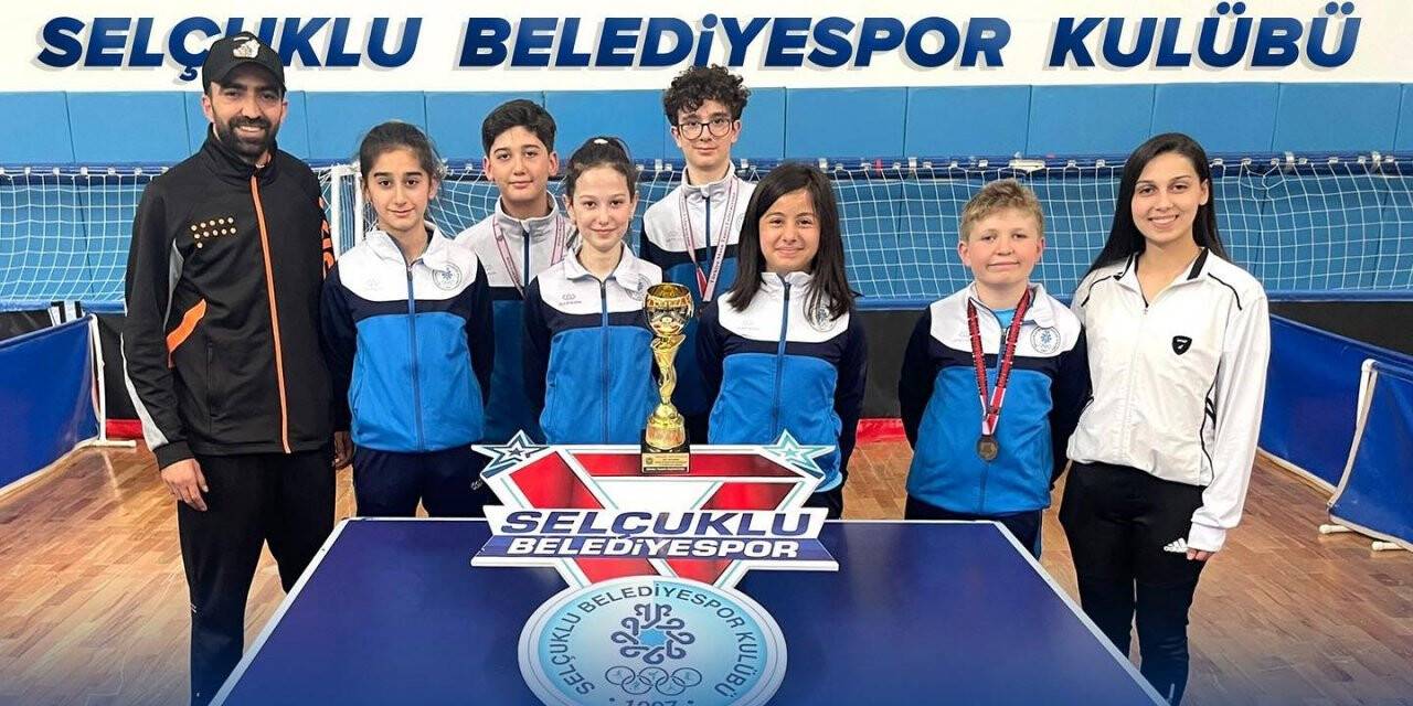 Masa Tenisi Takımı Türkiye 3’üncüsü