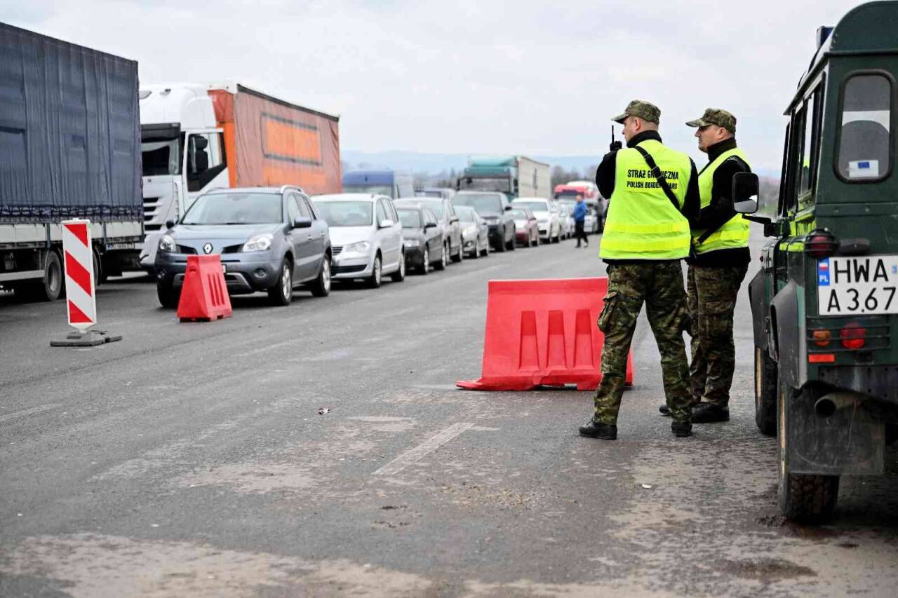 Ukrayna’yı son 24 saatte 45 binden fazla kişi terk etti