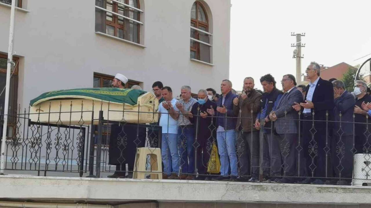 Bursa’da düşen uçağın öğrenci pilotu memleketine uğurlandı