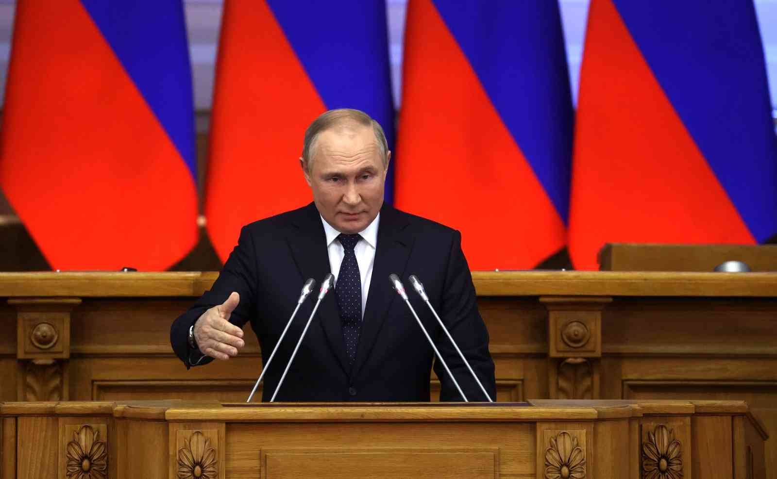 Putin: Dışarıdan biri Ukrayna’ya müdahale etmeye çalışırsa, yanıtımız yıldırım hızında olacaktır