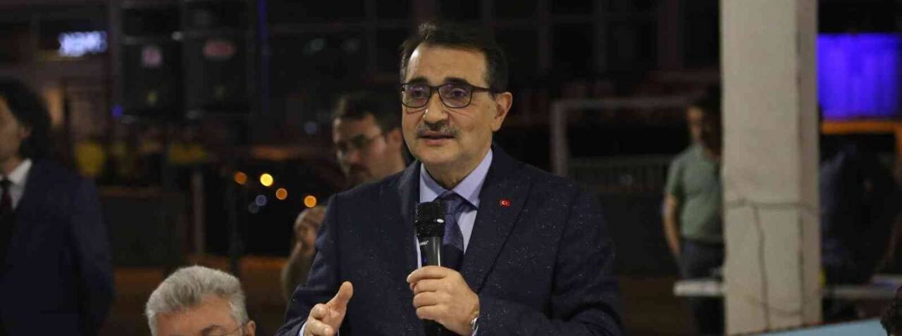 Bakan Dönmez: Elektrikte sessiz bir devrim yaptık, neredeyse 100 milyar doların üzerinde yatırım yaptık