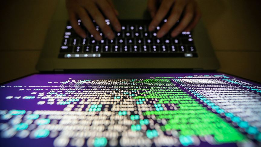 Bilişim uzmanları bayramlarda artan siber dolandırıcılığa karşı uyarıyor