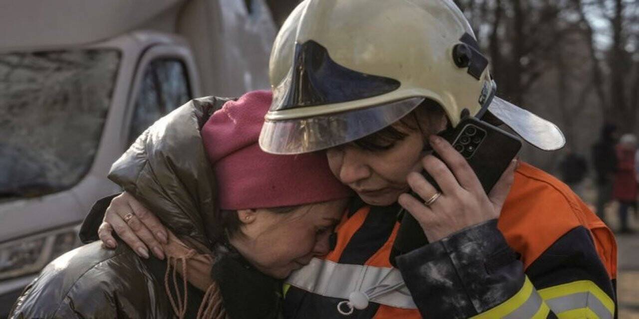 Ukrayna'da saldırılarda 220 çocuk hayatını kaybetti