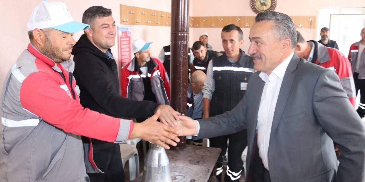 Seydişehir Belediyesi çalışanları bayramlaştı