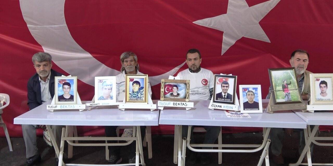 Bayramda da evlat nöbetine devam ediyorlar