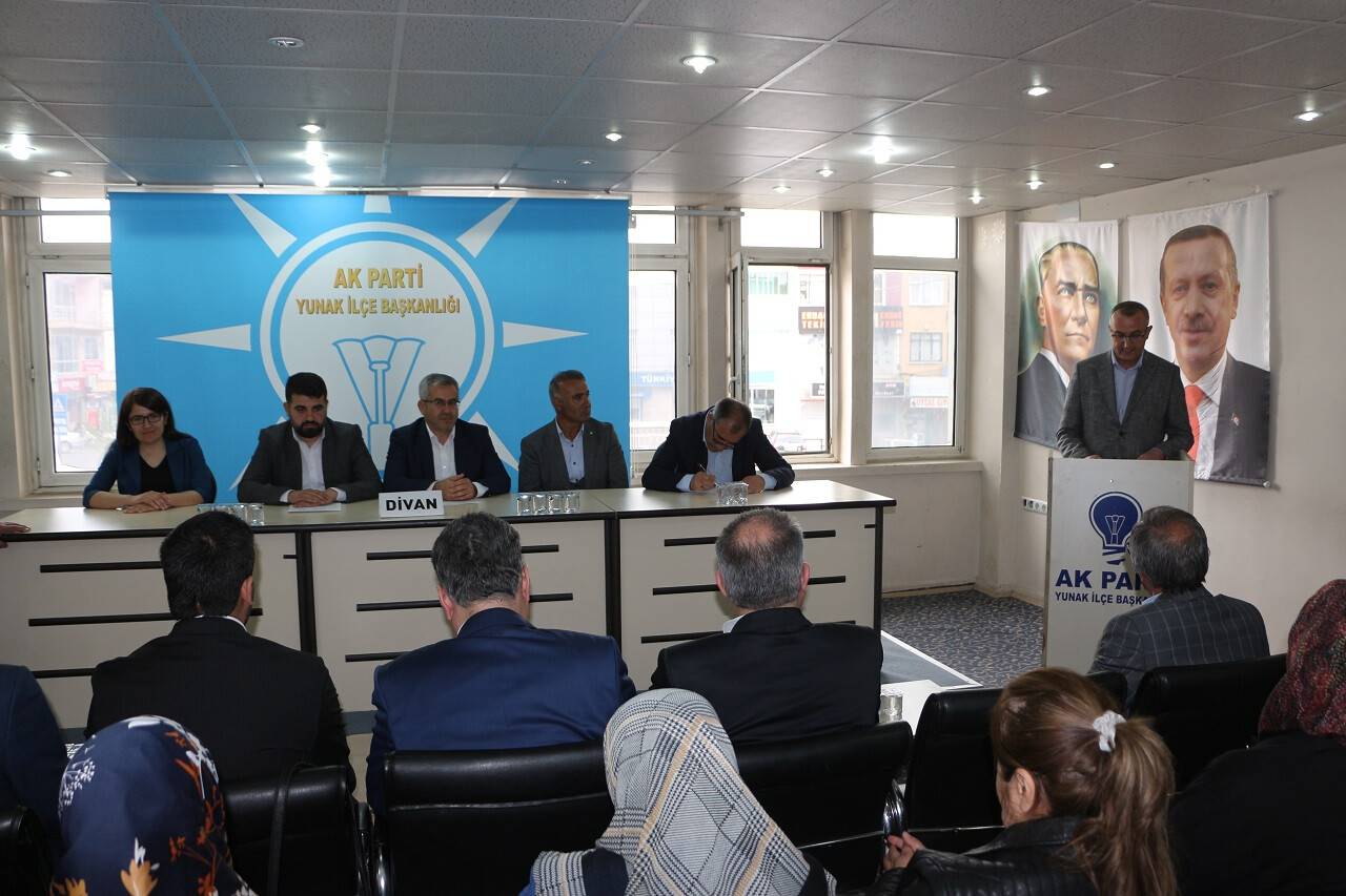 AK Parti Yunak 76. İlçe Danışma Meclisi Toplantısı