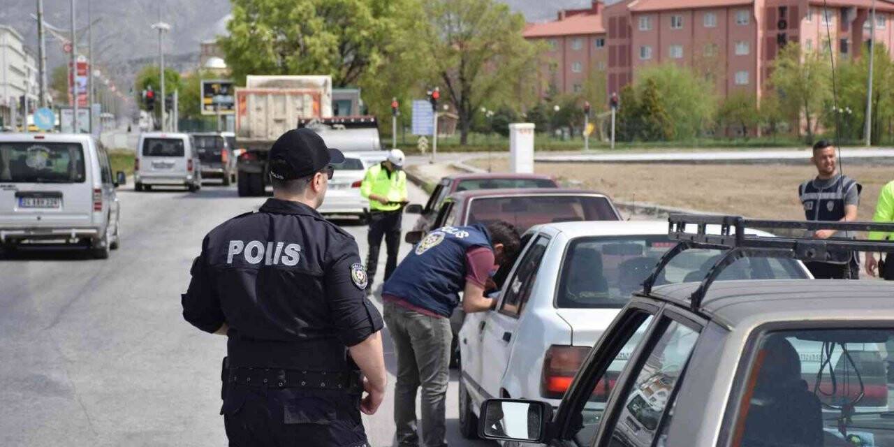 Erzincan’da bayram öncesi ‘Türkiye Güven Huzur’ uygulaması