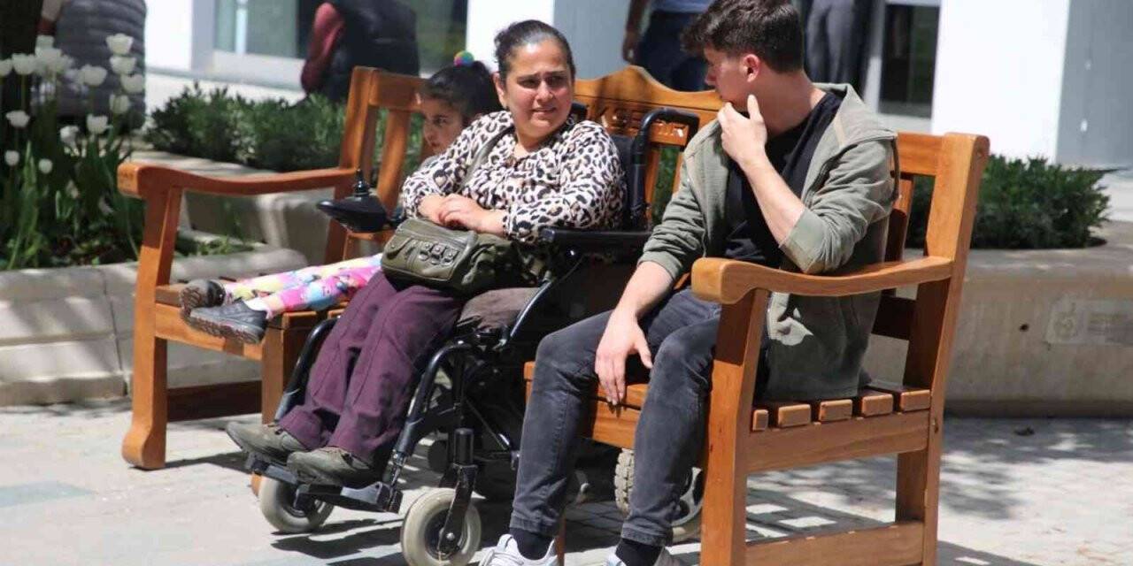 Cumhuriyet Bulvarı’nda engel yok