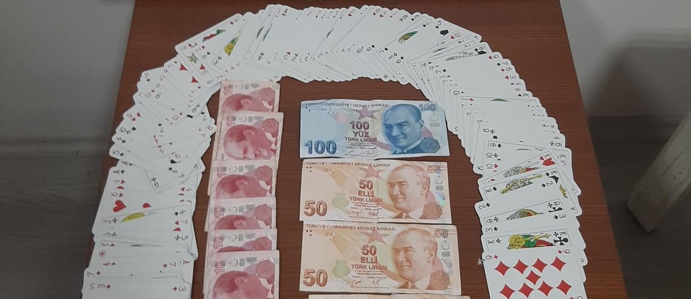 Konya'da kumar oynayan 6 kişiye 10 bin 914 lira ceza