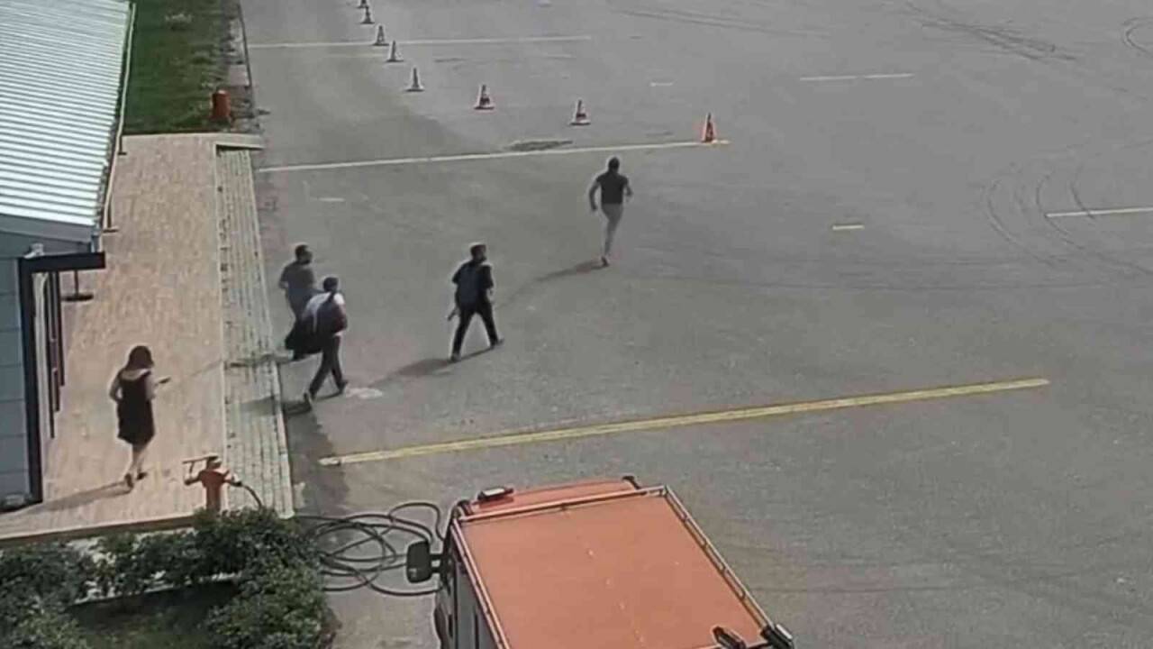 Düşen uçağın pilotlarının havalimanındaki son görüntüleri ortaya çıktı