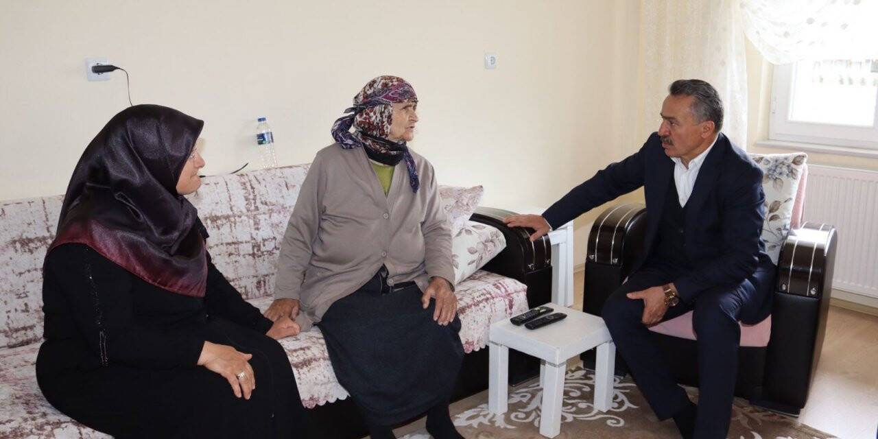 Başkan Tutal anneleri ziyaret etti