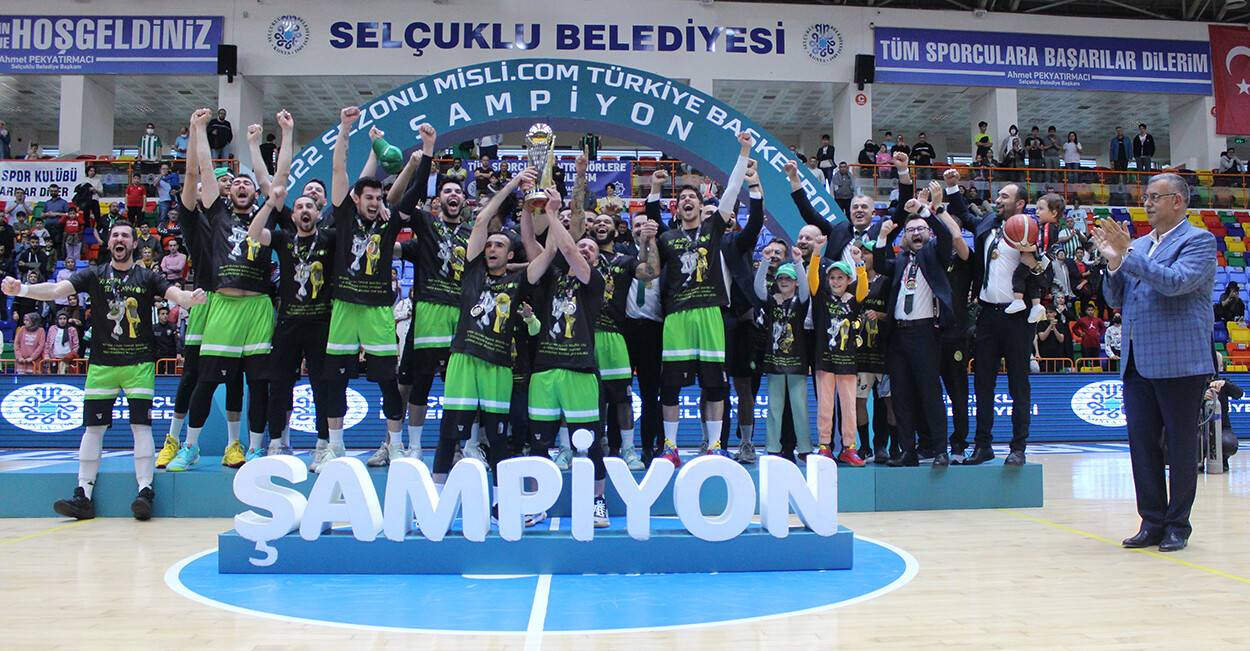 Şampiyon Manisa BŞB kupasını Konya'da aldı