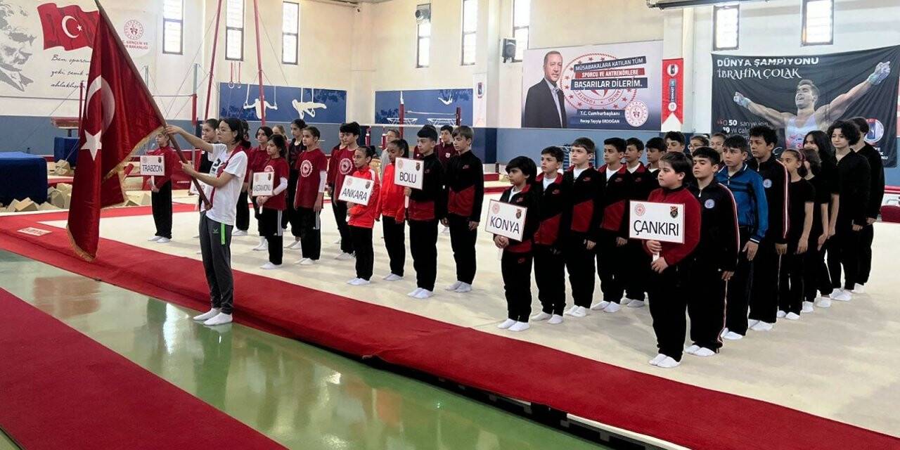 Okullar arası Cimnastik Türkiye Birinciliği Konya’da başladı