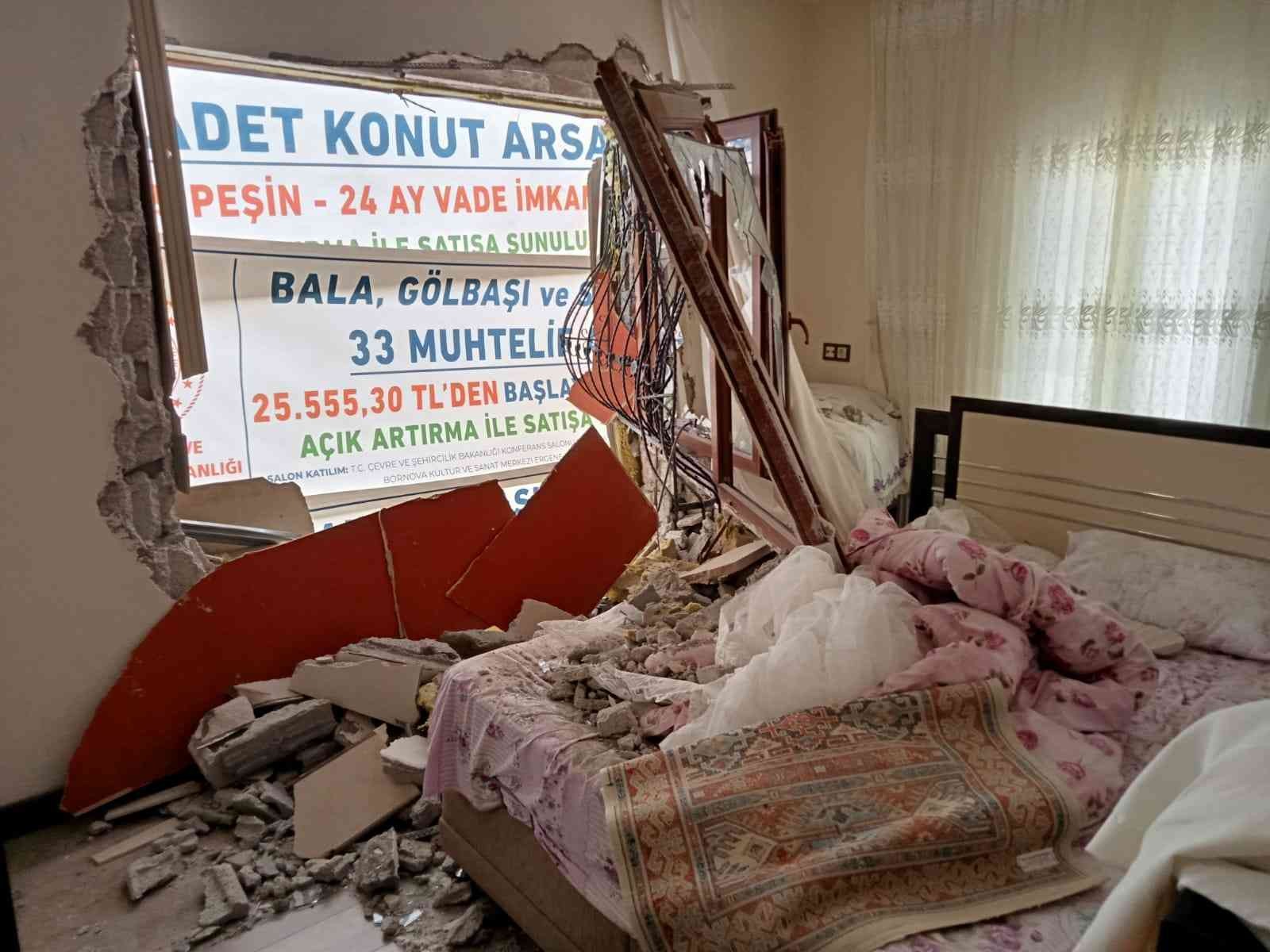 Ankara’da öğrenci aracı evin duvarına çarptı: 11 yaralı