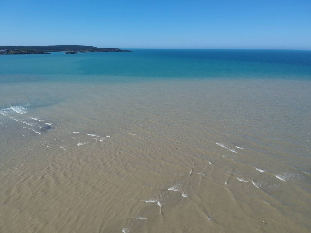 Taşkın sonrası Sinop kıyıları çamura büründü
