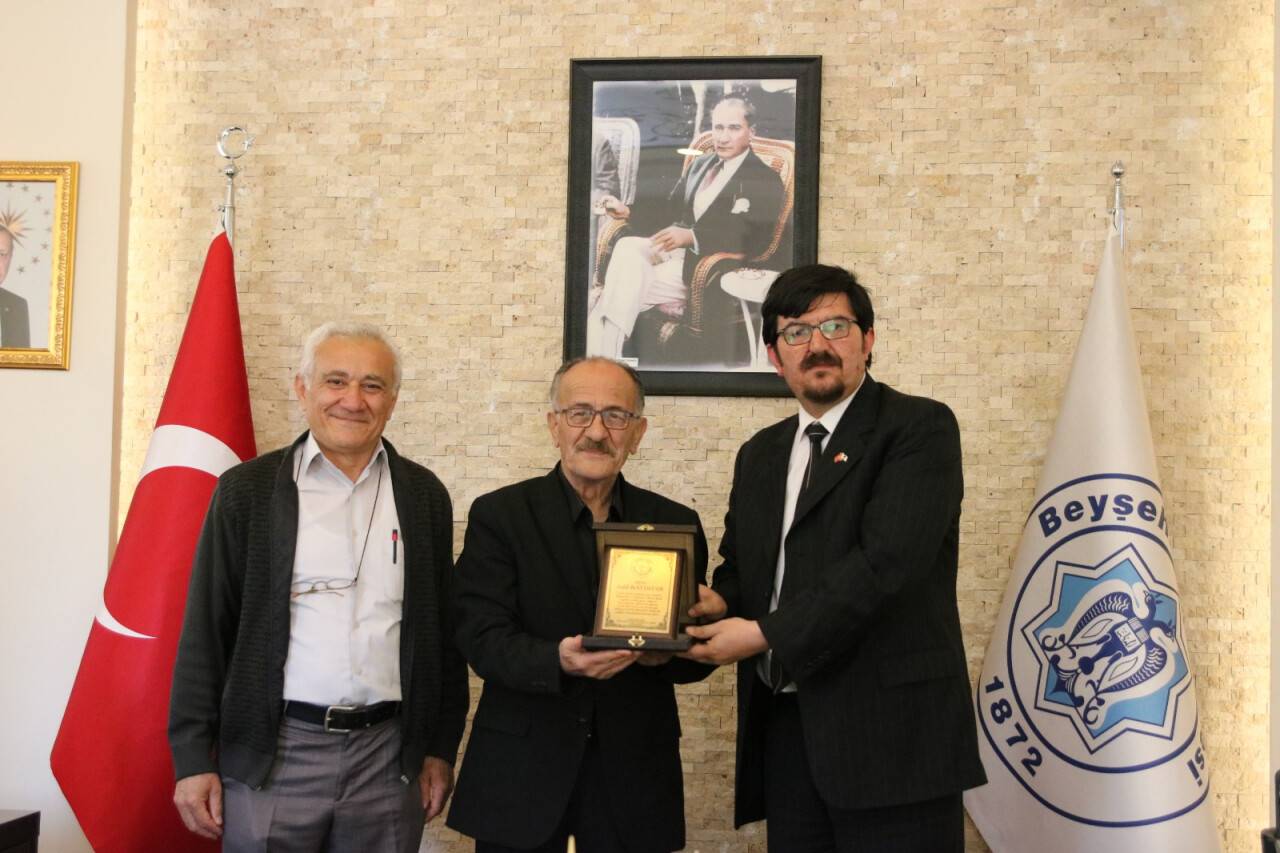 Gönül Gözü Derneği'nden Başkan Bayındır'a ''Engelli dostu başkan '' plaketi