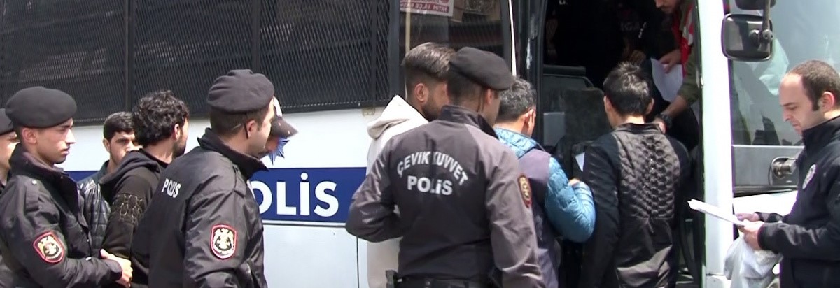 İstanbul'da son 16 ayda 84 bin göçmen geri gönderme merkezine teslim edildi