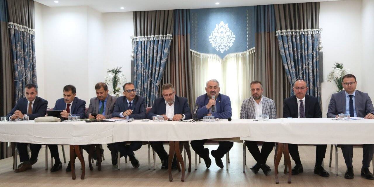 Milletvekili Eteemez Meramlı çiftçilerle bir araya geldi
