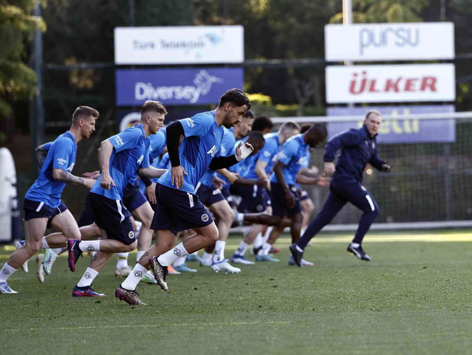 Fenerbahçe, Fatih Karagümrük maçı hazırlıklarını tamamladı