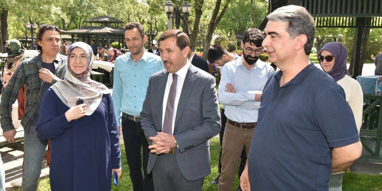 Başkan Hasan Kılca, hemşirelerle buluştu