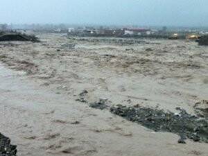 Bulgaristan'da 10 Kişi Selde Hayatını Kaybetti