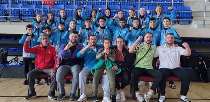 Analig’de taekwondo takımı finallere kaldı