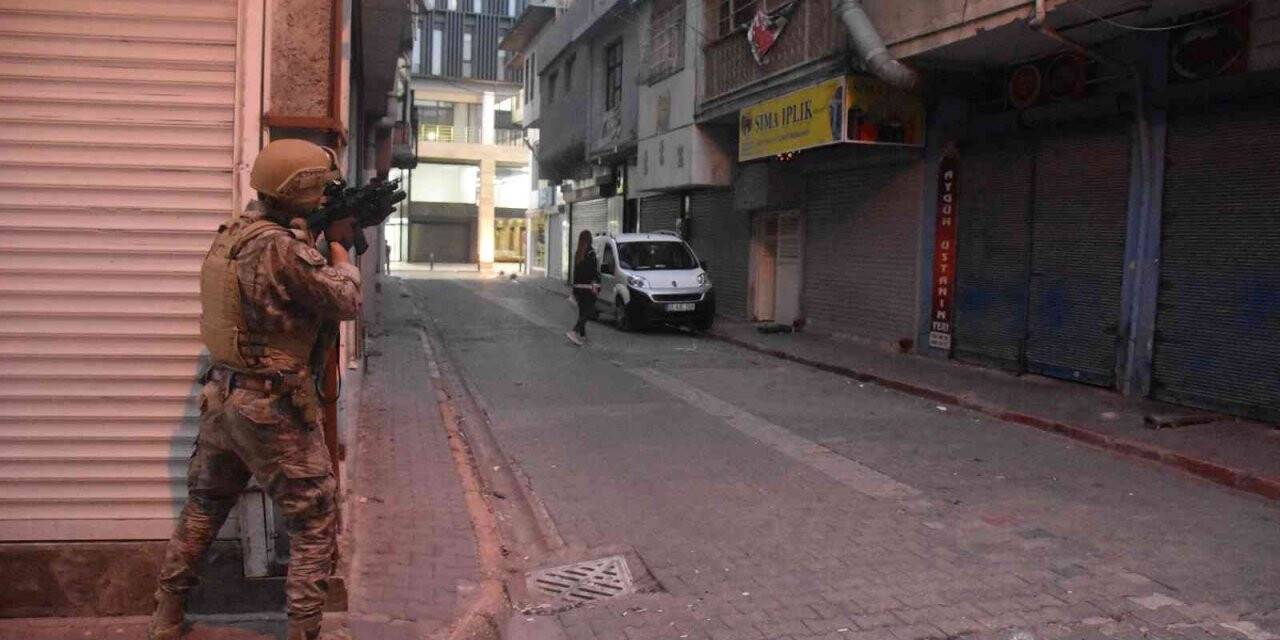 Adana’da organize suç örgütüne operasyon: 35 gözaltı