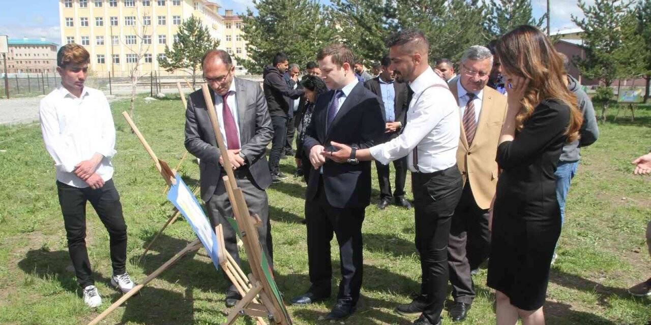 Malazgirt’te resim sergisi