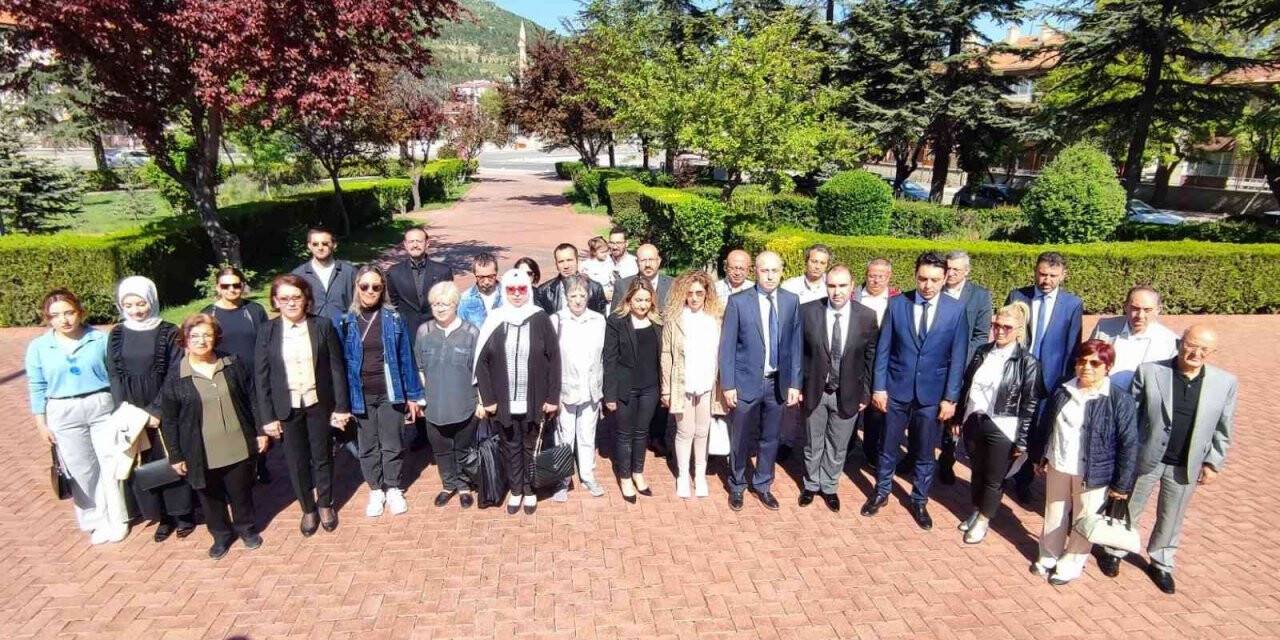 Afyonkarahisar’da ‘Bilimsel Eczacılar Günü’ kutlaması