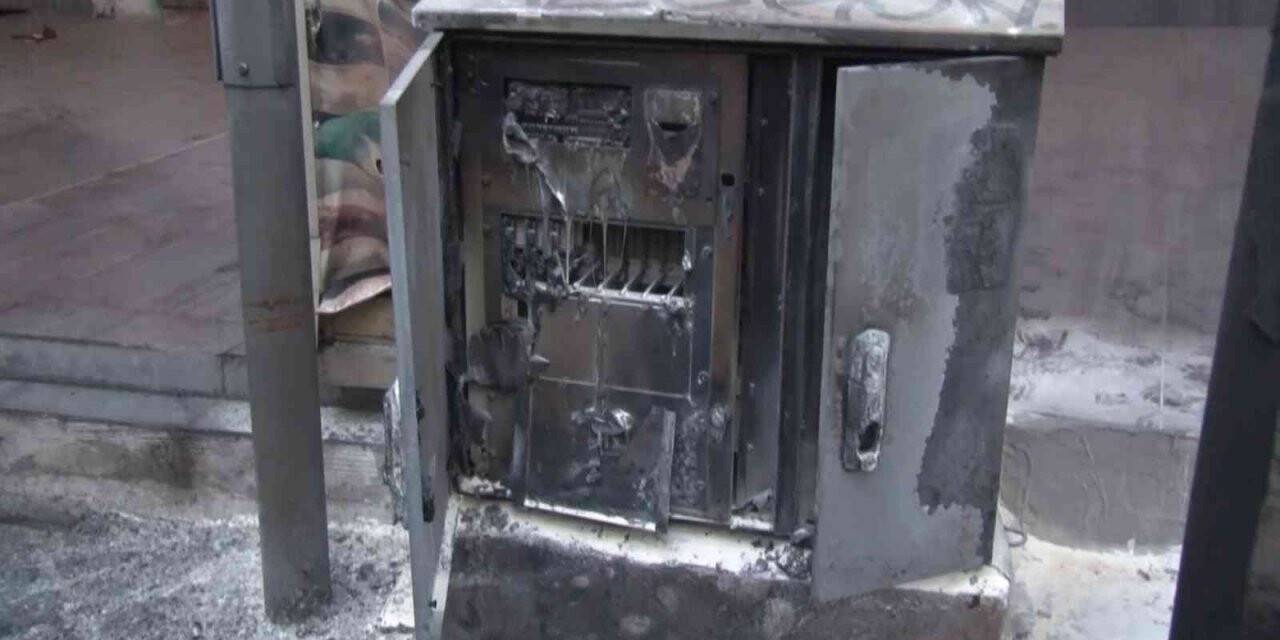 Kadıköy’de 2 farklı noktada kundaklama yapan şüpheli yakalandı