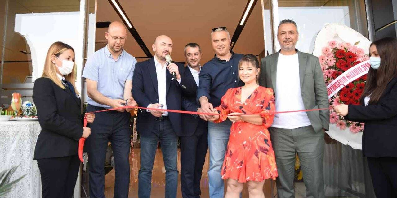 Multi Clinic Ağız ve Diş Sağlığı Merkezi açıldı