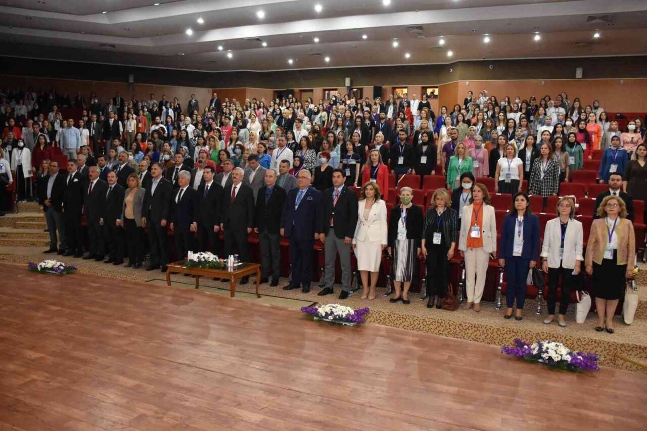 2. Uluslararası, 3. Ulusal Sağlık Bakım Hizmetleri Kongresi Ankara’da başladı