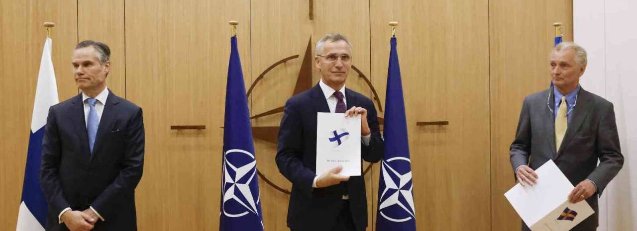 Finlandiya ve İsveç NATO’ya üyelik başvurusunu yaptı
