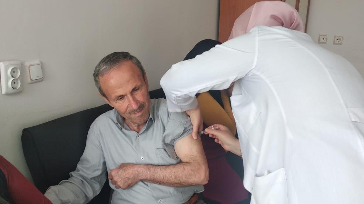 Beyşehir'de kutsal topraklar yolcuları için aşıya başlandı